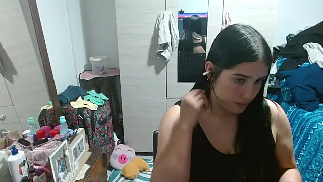 Naomi_D webcam