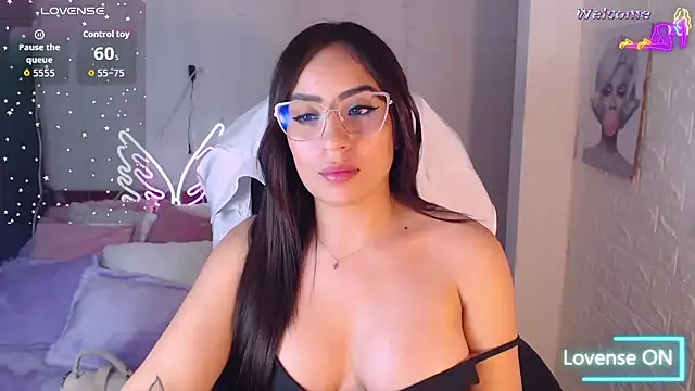 Paulina_627 webcam