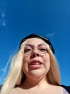 madelaine- webcam