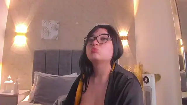 Lunaa_bellaa webcam