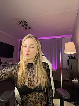 Mally_Say webcam