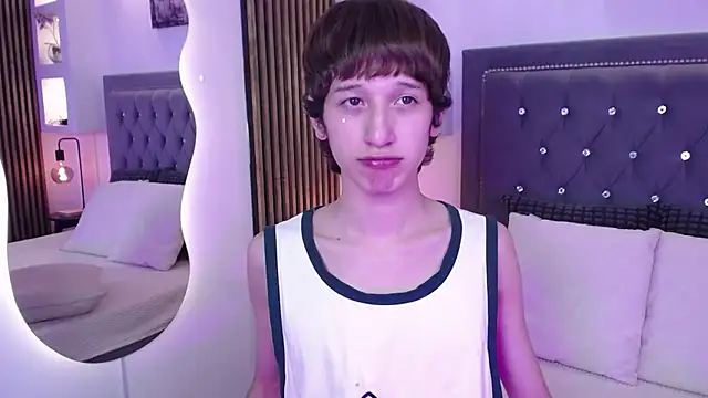 Emo_Boy_ webcam