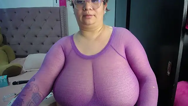 kattybbwbigboobs_ webcam