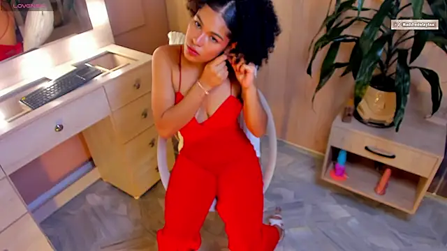 baddie_delaylaa webcam
