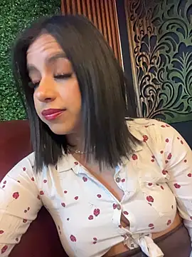 SusanneGrace webcam