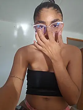 Milu_Luthor webcam
