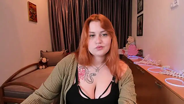 NoraLiin webcam
