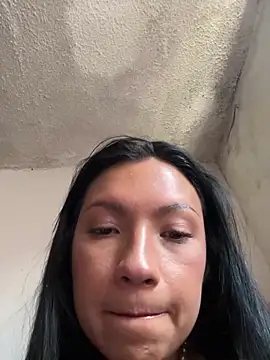 sarita_hos webcam