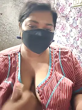 Liyaa_24 webcam