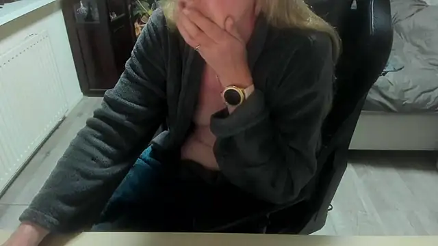 minoesje37 webcam