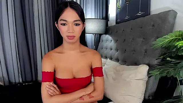HugeCocoCock webcam