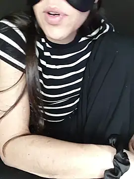 SweetSun69 webcam