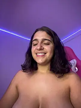 Aliciia777 webcam