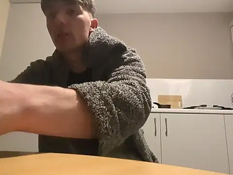 hornyking2969 (M young) - Lotion my ass/toy control 5 mins