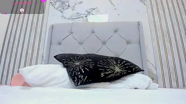 MELANIE_VEGA webcam