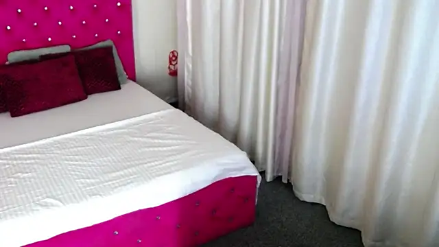 FrancescaFay webcam