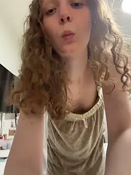 outside_rosy Live Webcam on Stripchat