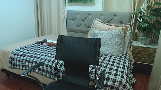 sasi_luna webcam