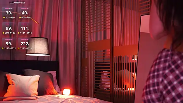 LunaNight live sex cam