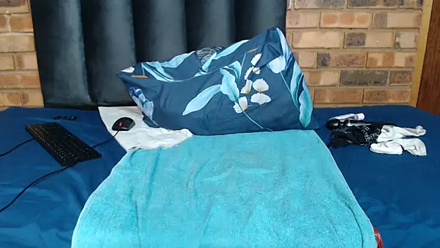 CaramelBaddie16 webcam