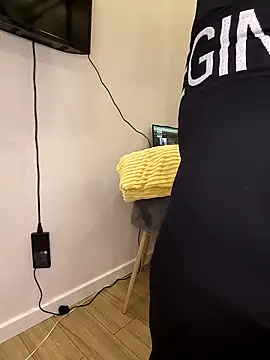 _KissMyAss_ live sex cam