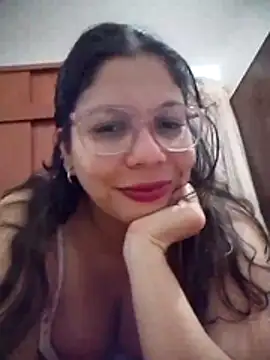 Webcam Model (Carliina_Soussa)  is live.Free join now!