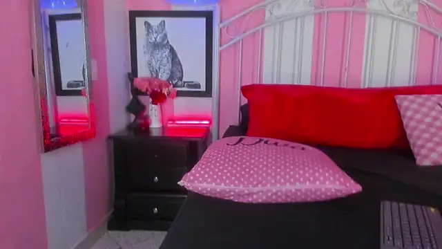 Liah_Grey8 webcam