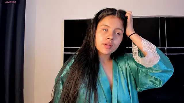 sasha_roldann webcam
