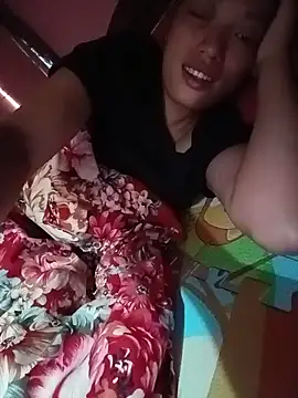 llomayy-love webcam