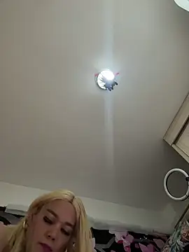 DirtyKhloy webcam