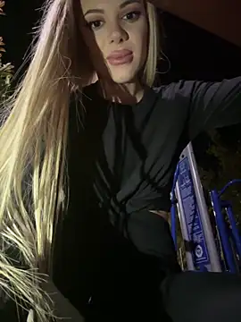 AlyssaFoxx_