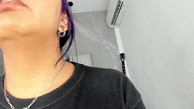 MirandaHaguen webcam