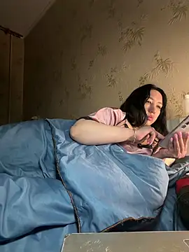 Naughtbaby_2025 webcam