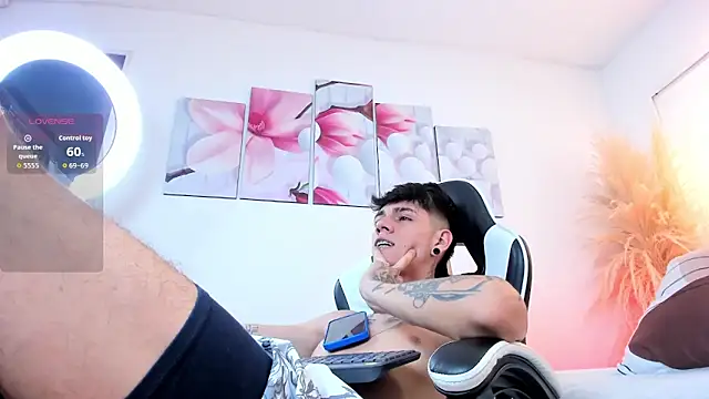 Tommy_valverde webcam