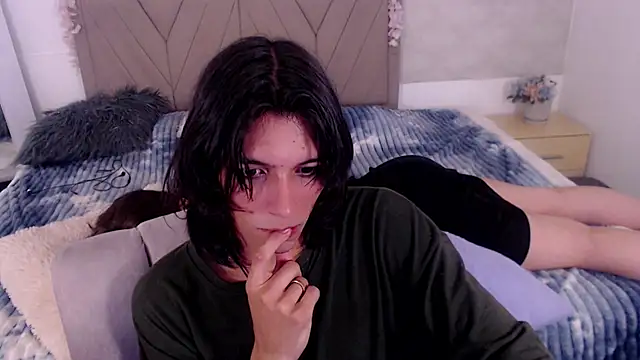 raven_n_matt webcam