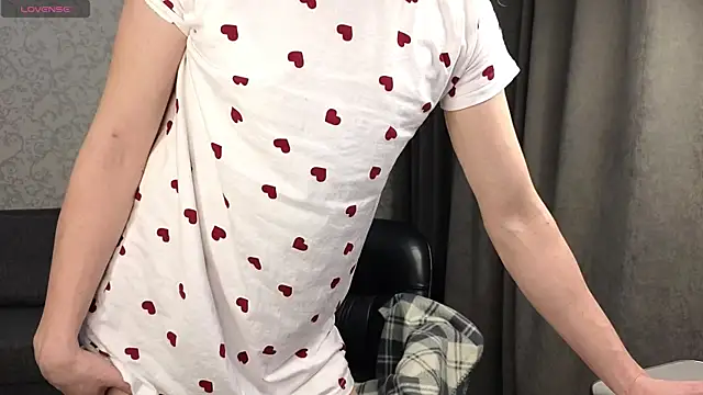 Anna_inHear live sex cam