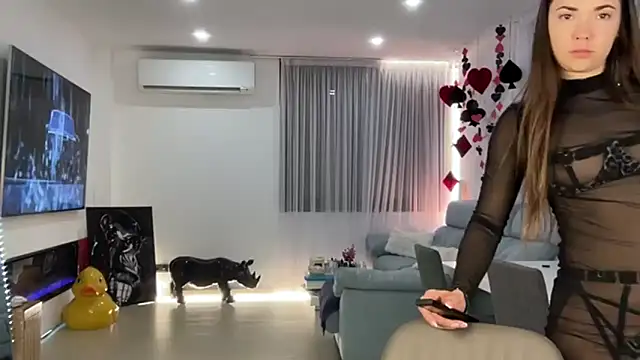 Mika_Miller webcam
