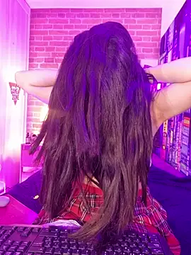 Yorumakie_777 webcam