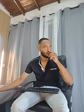 Oliver_bigblack_cock