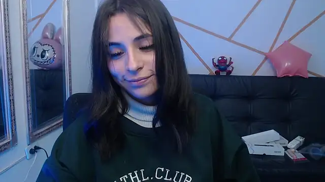 sofi_lara28 webcam