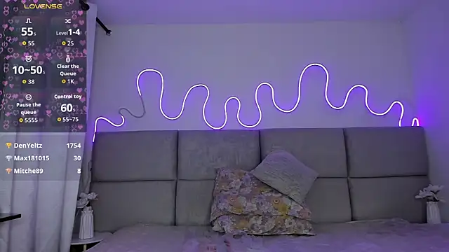 Yiiraaa1 webcam