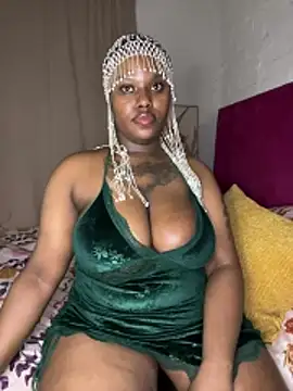 QUEEN_NOBUHLE_FEMDOM_777 webcam