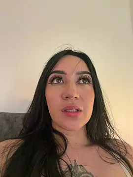 EmmyEvans1 live sex cam