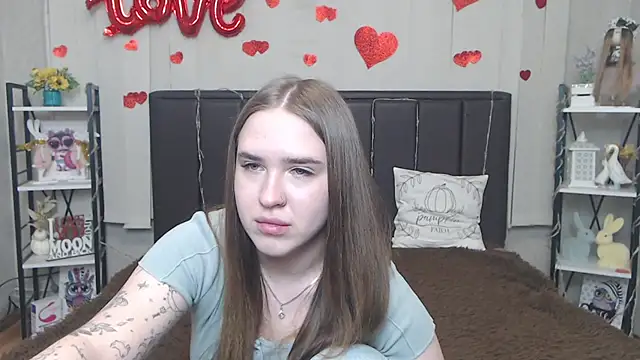 LauraHlot