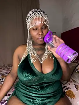 QUEEN_NOBUHLE_FEMDOM_777