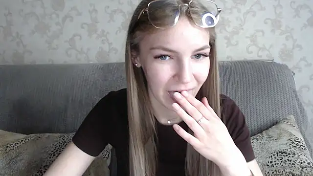 HitGyrl webcam