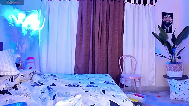 ViolettGomez_93 webcam