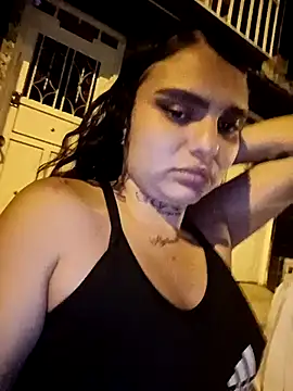 nika_1327 webcam
