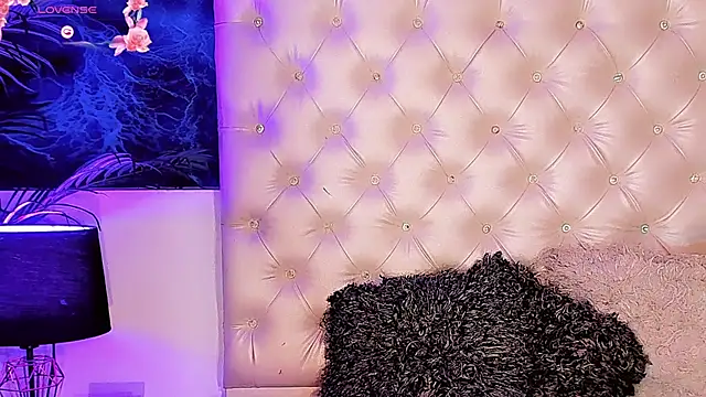 Keira_Fox31 webcam