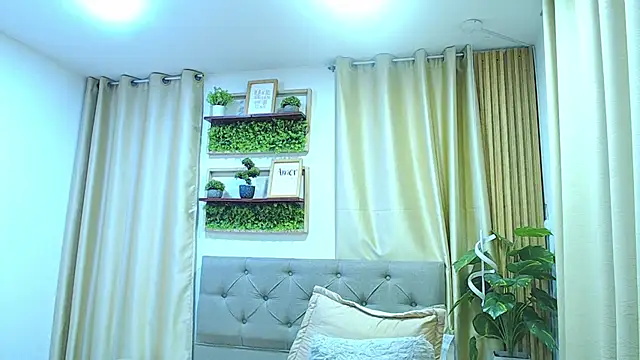 sasi_luna webcam